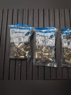 3 Bags Of SharkBite 3/4-in PEX Crimp Brass 90-Degree Elbow (10-Pack)